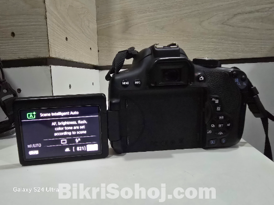 Canon EOS 750D DSLR Camera (Almost New, Full Set)